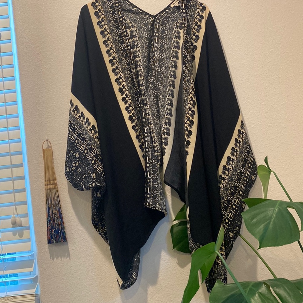 Flowy long kimono